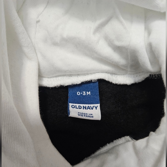 Old Navy "Hey BOO" Baby Onesie with Hood - Picture 2 of 2